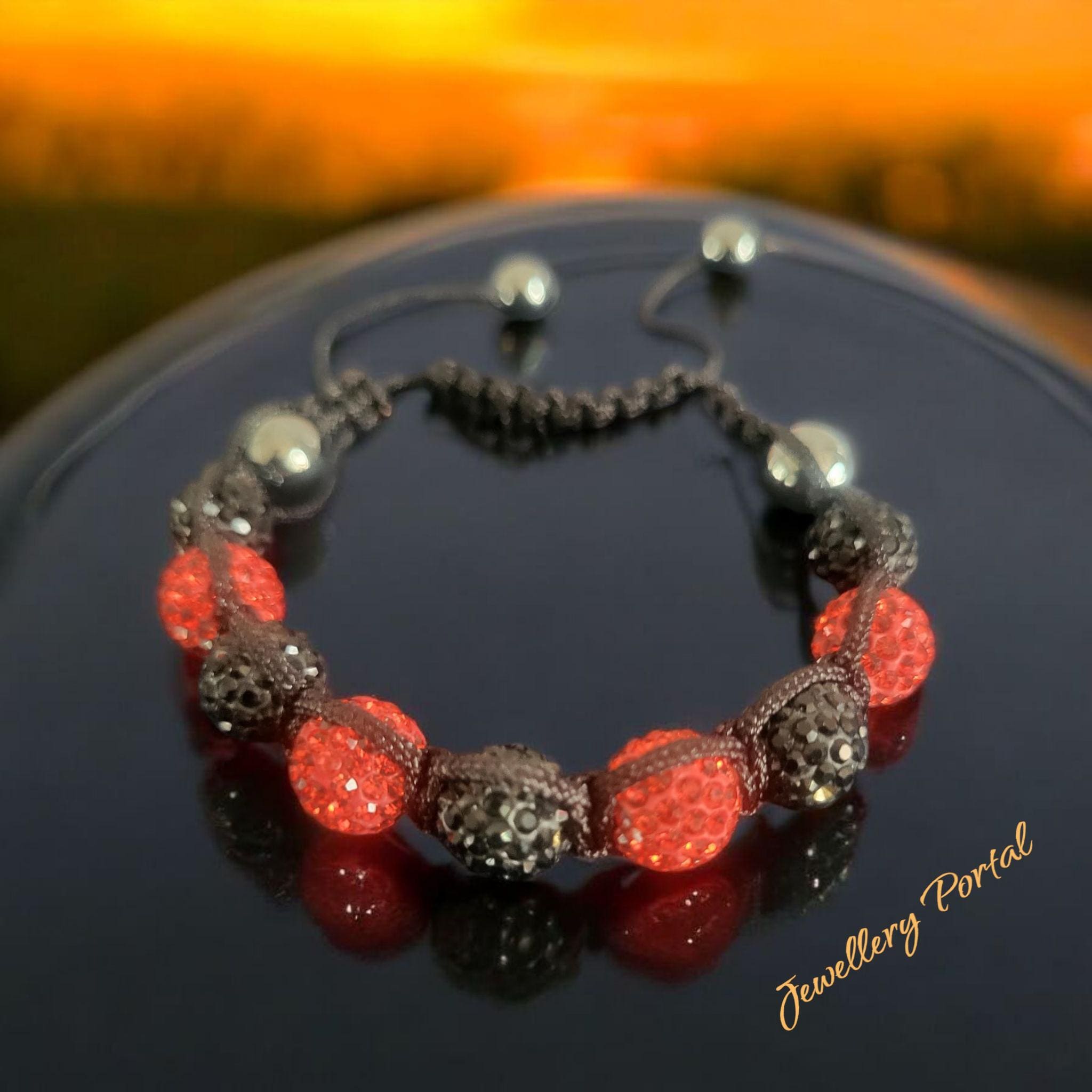 Crimson sparkle macrame bracelet